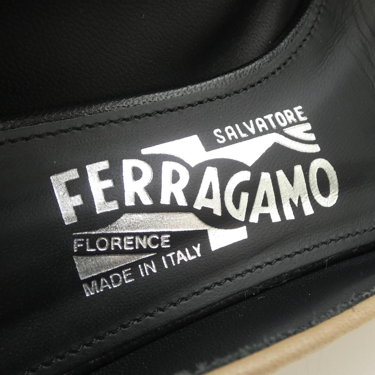 サルヴァトーレフェラガモ SALVATORE FERRAGAMO パンプス
