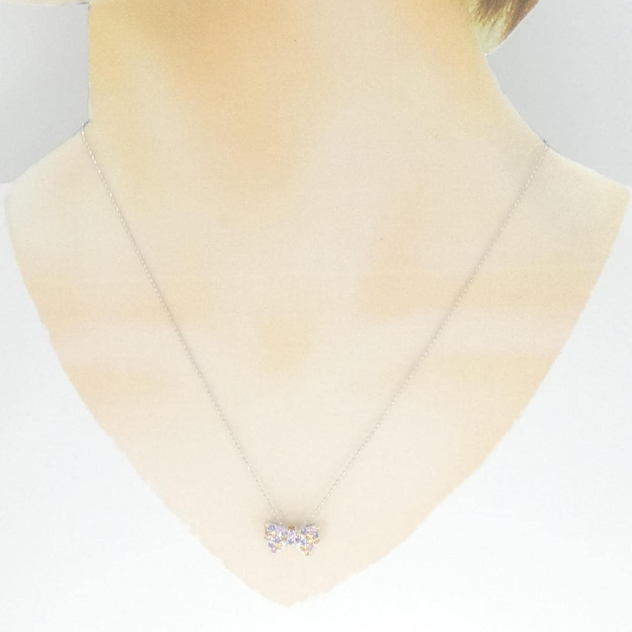K18WG ribbon sapphire necklace