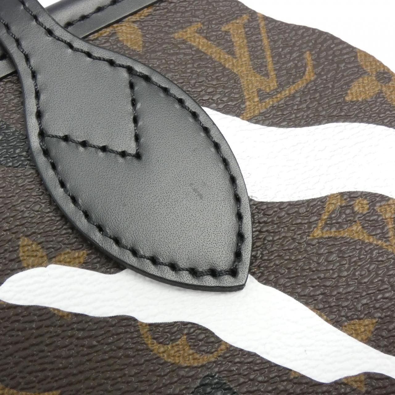 LOUIS VUITTON Monogram（英雄联盟）Neverfull MM M45201 包