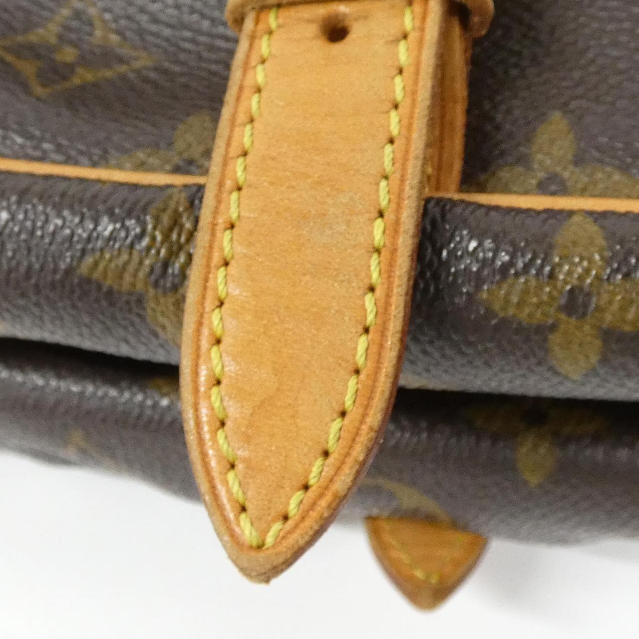 ルイヴィトン モノグラム ソミュール 30cm M42256 ショルダーバッグ