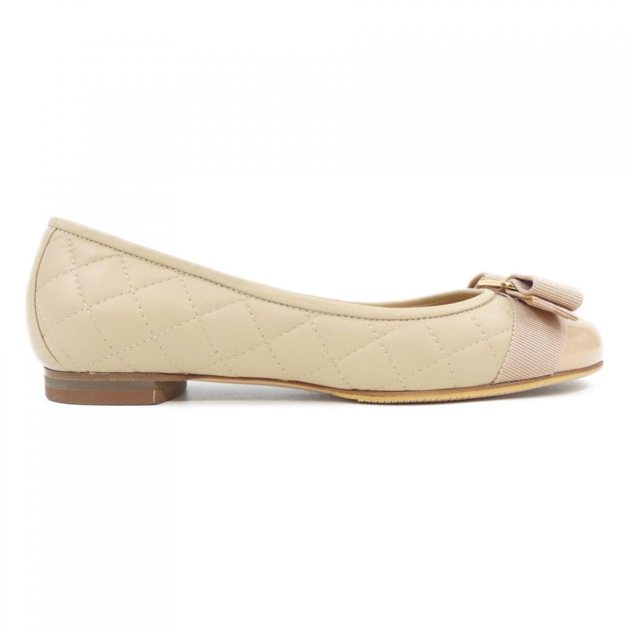 サルヴァトーレフェラガモ SALVATORE FERRAGAMO フラットシューズ