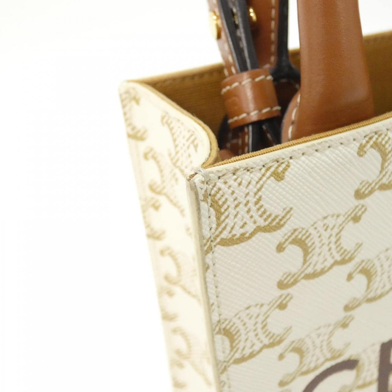 セリーヌ ミニ バーティカル カバ 194372BZK バッグ