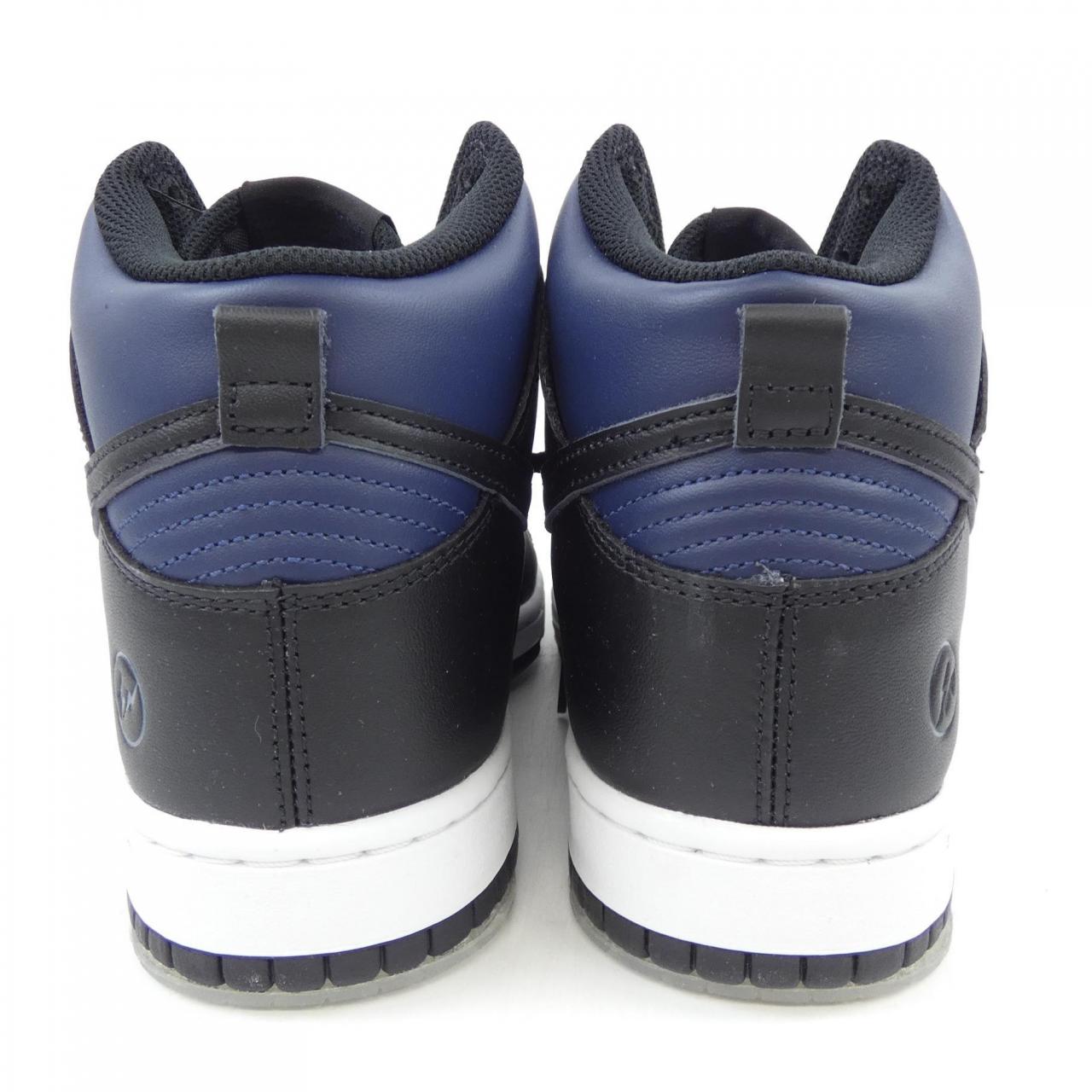 ナイキ NIKE DJ0383-400 スニーカー