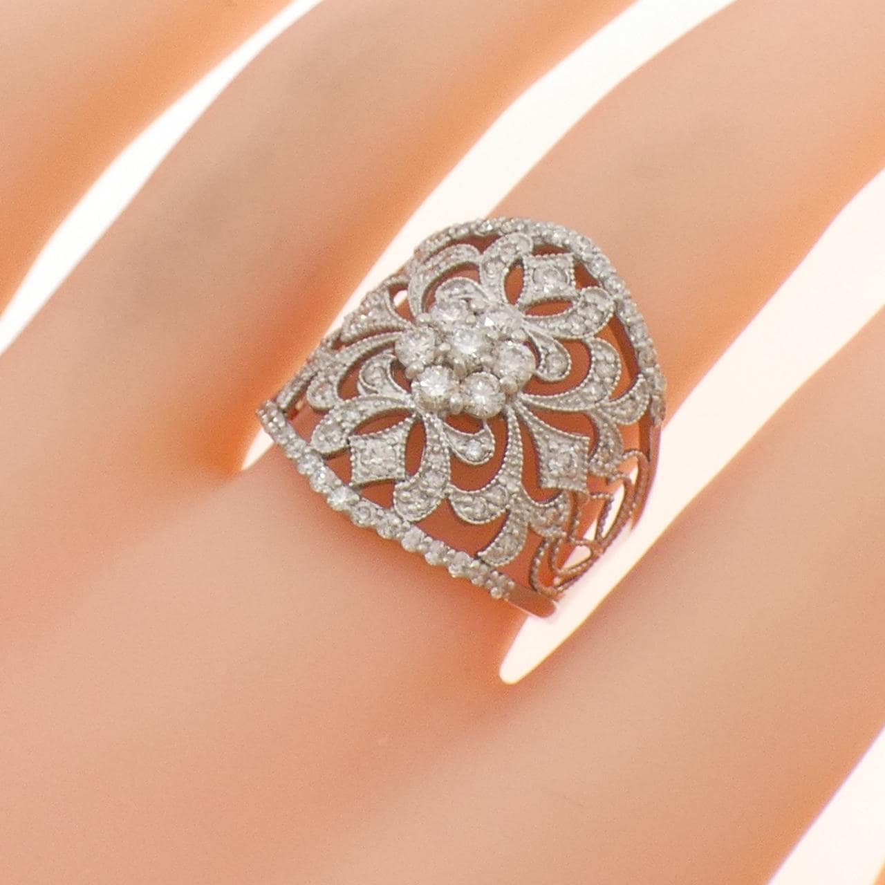 PT900 ダイヤモンド リング 1.00CT