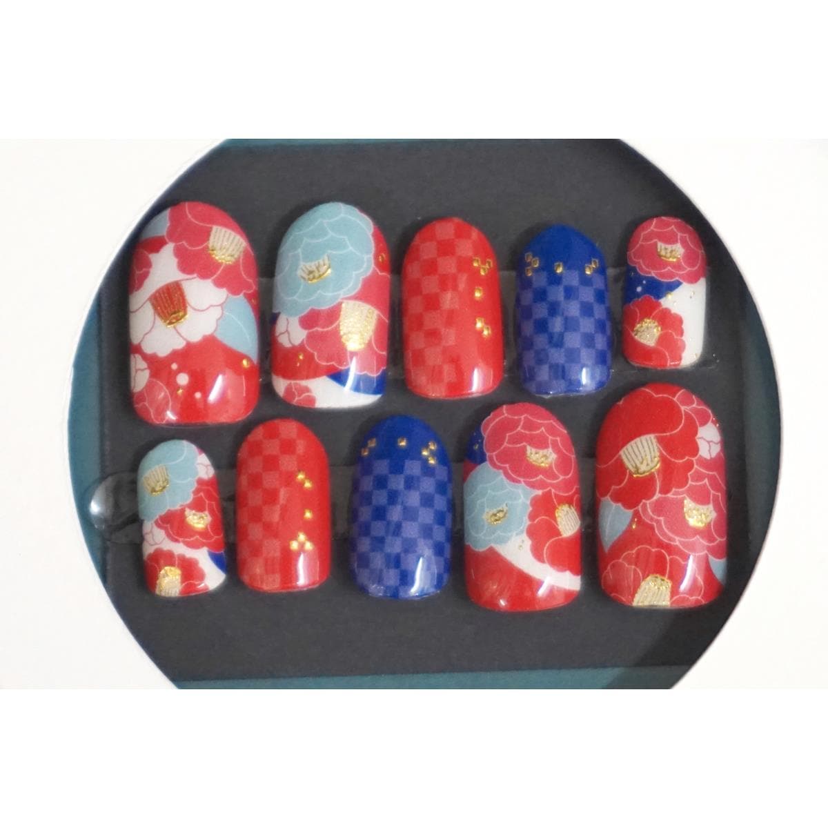 【新品】ネイルチップ　３点セット