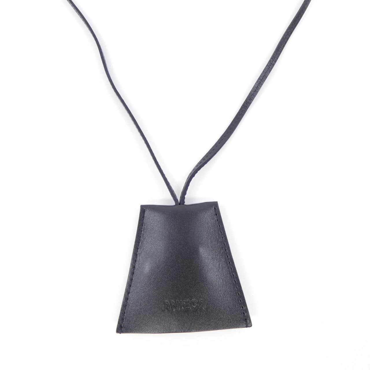 アニーカ ANIECA NECKLACE