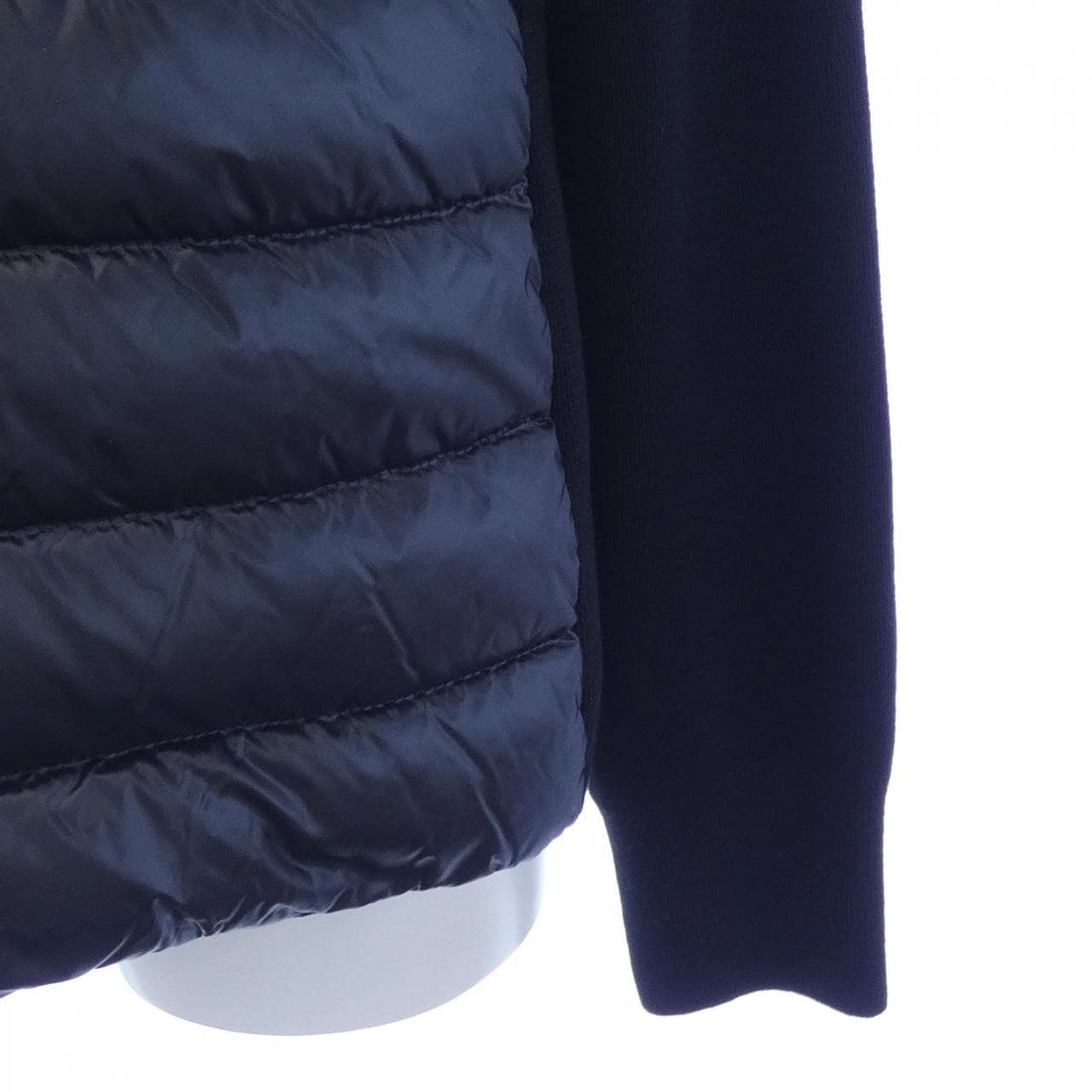 【新品】モンクレール MONCLER K20939B00023 ダウンジャケット