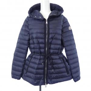 モンクレール MONCLER ダウンジャケット