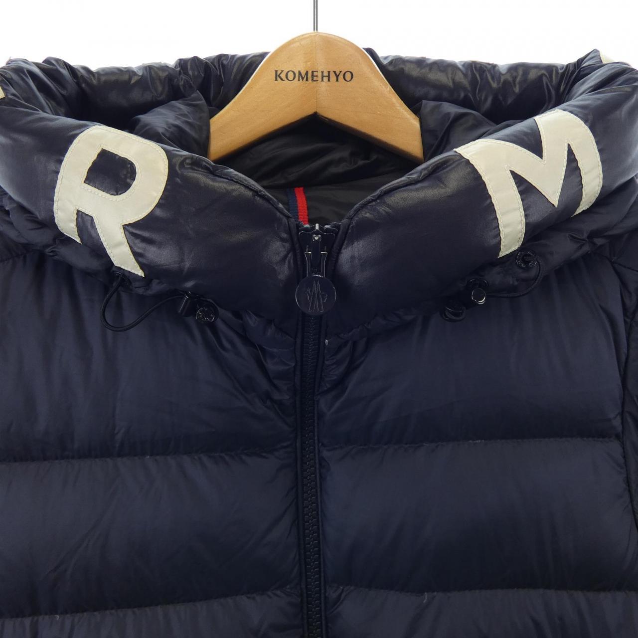 モンクレール MONCLER ダウンジャケット