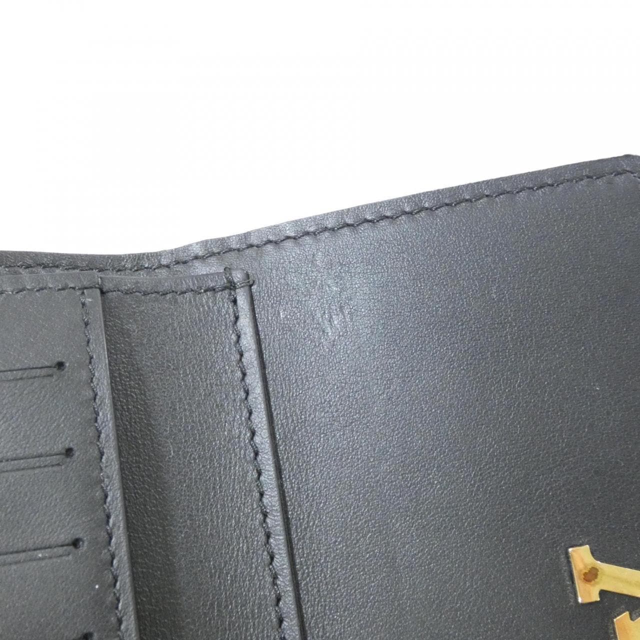 ルイヴィトン トリヨン カプシーヌ コンパクト M67804 財布