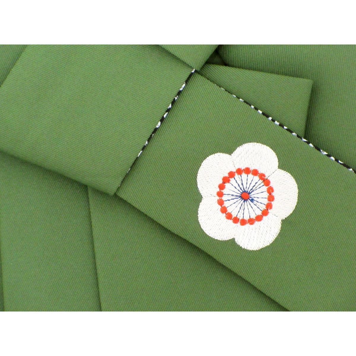 女袴　九重　刺繍入り　紐下１０２ｃｍ　３Ｌサイズ