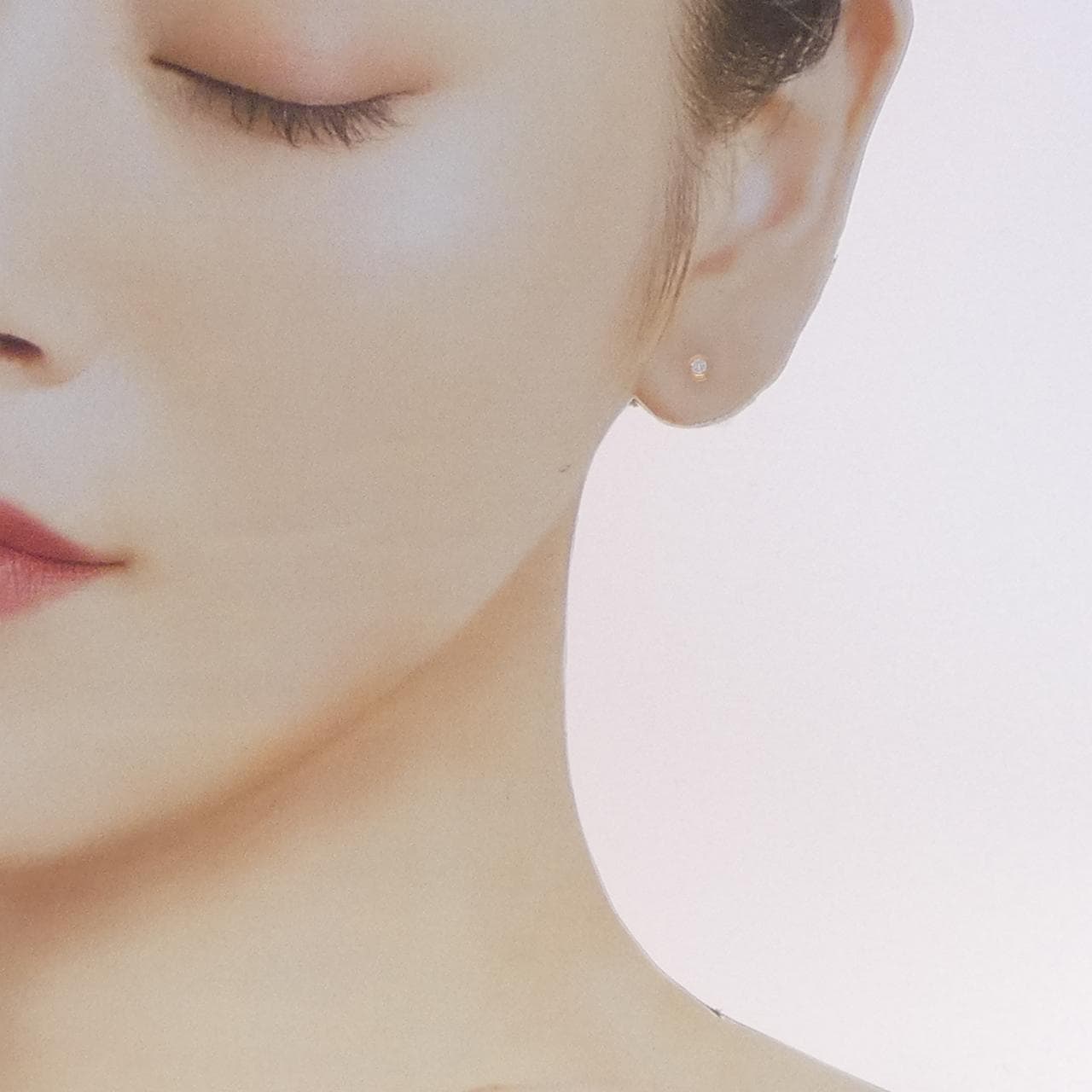 カルティエ ダムール エクストラスモール ピアス