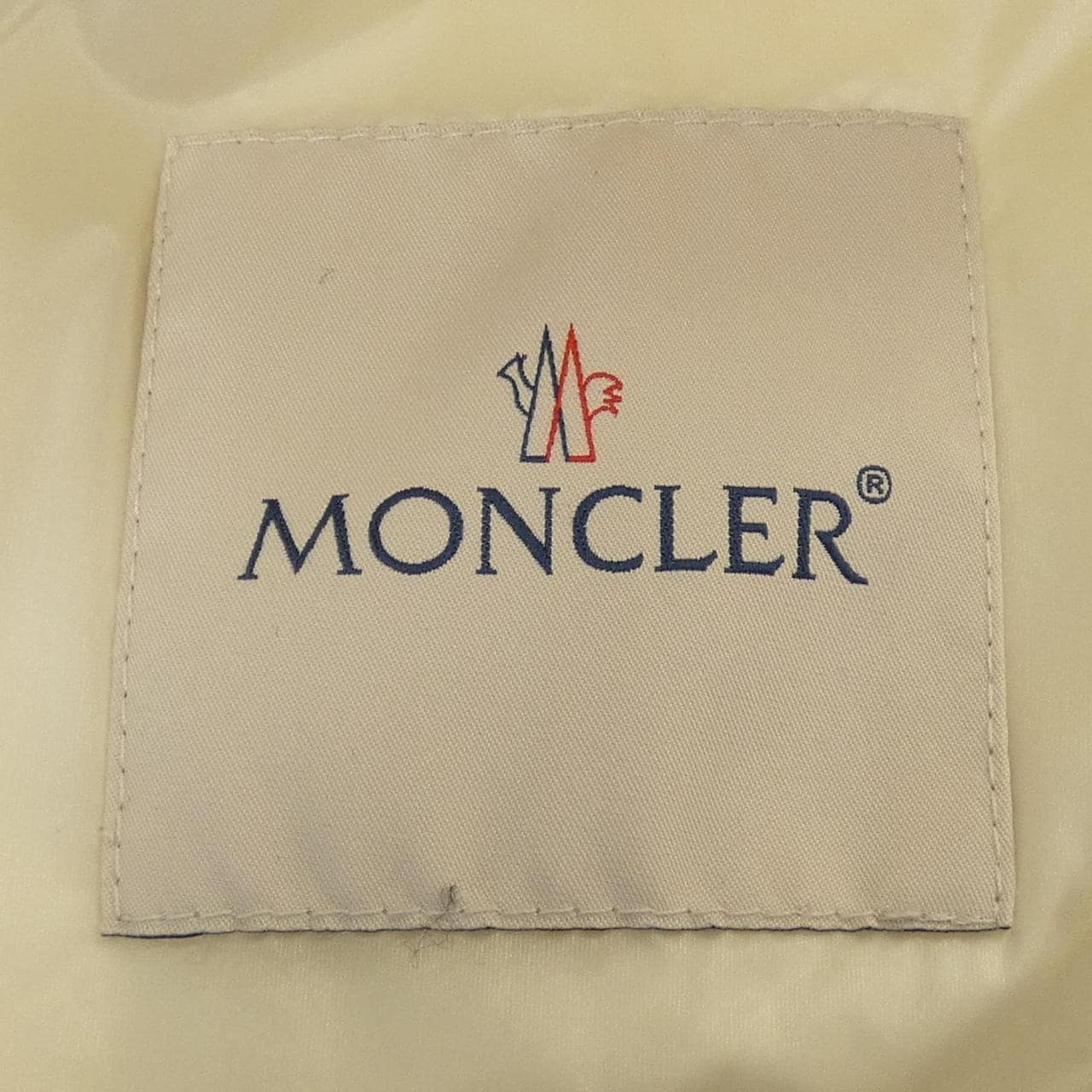 モンクレール MONCLER ダウンジャケット