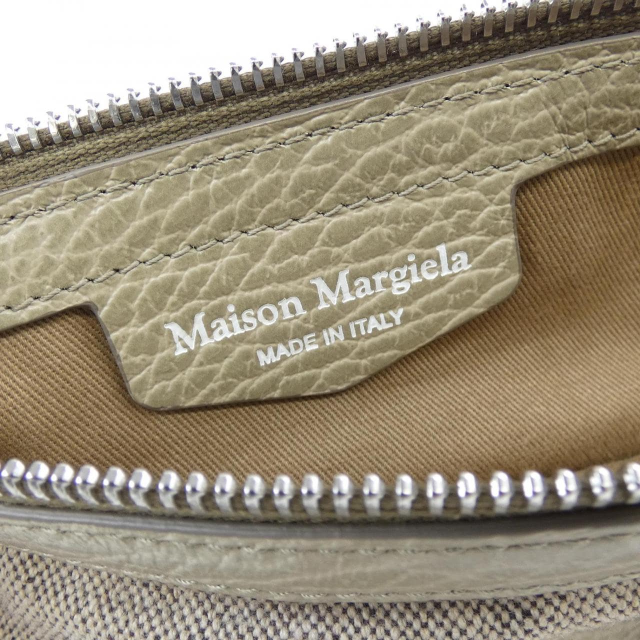 メゾンマルジェラ Maison Margiela 5AC S56WG0082 BAG