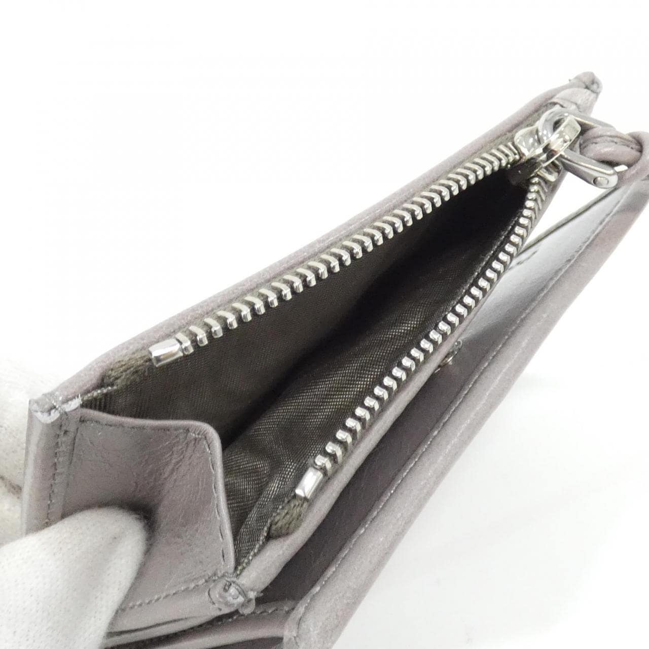 【未使用品】プラダ 2ML049 財布