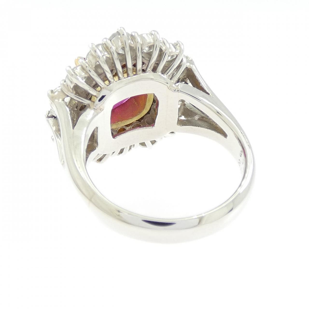 PT900/K18YG ルビー リング 3.00CT タイ産