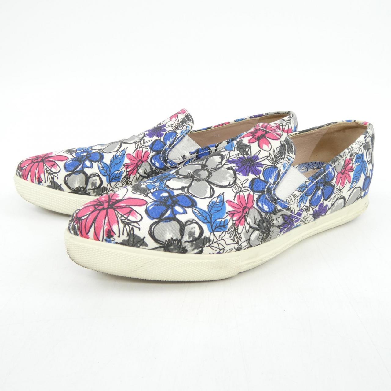 ミュウミュウ MIU MIU スニーカー