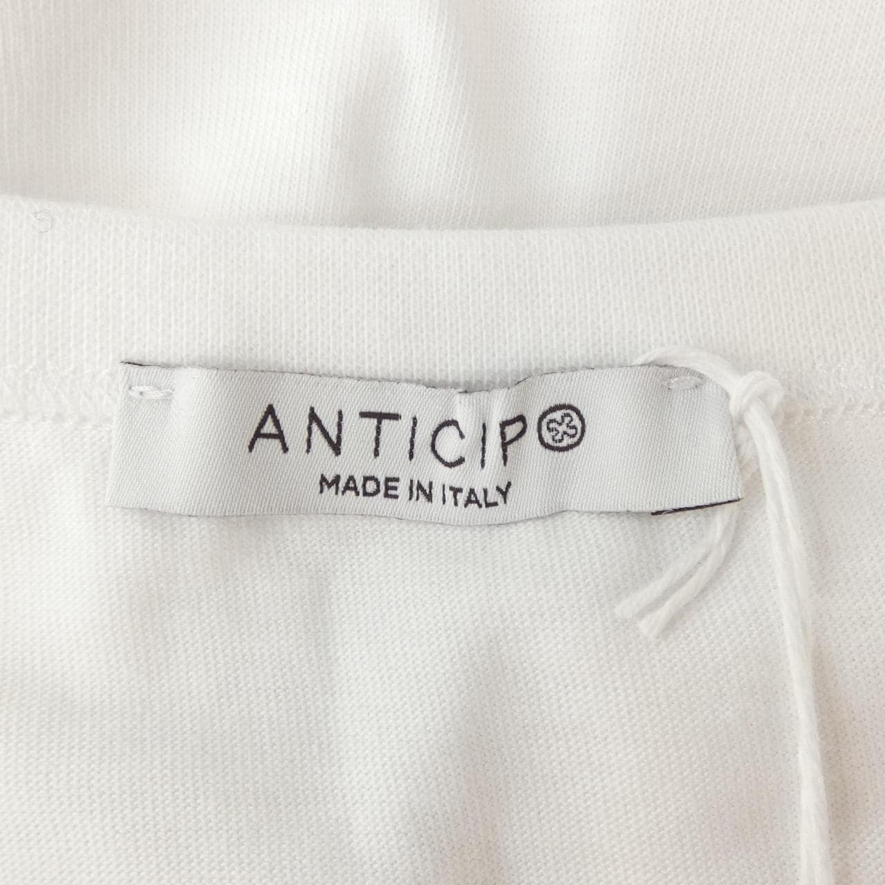アンティーチポ ANTICIPO Tシャツ