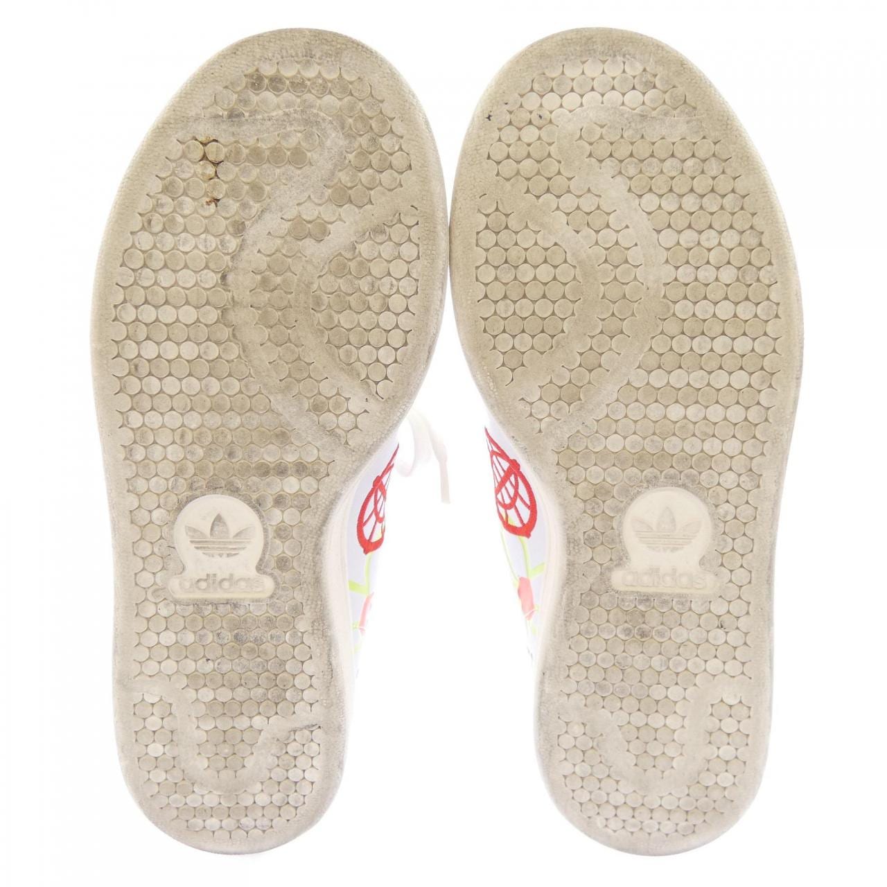 アディダス ADIDAS FX5653 スニーカー