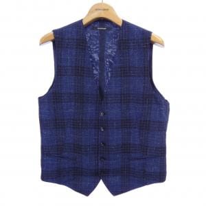 タリアトーレ TAGLIATORE ベスト