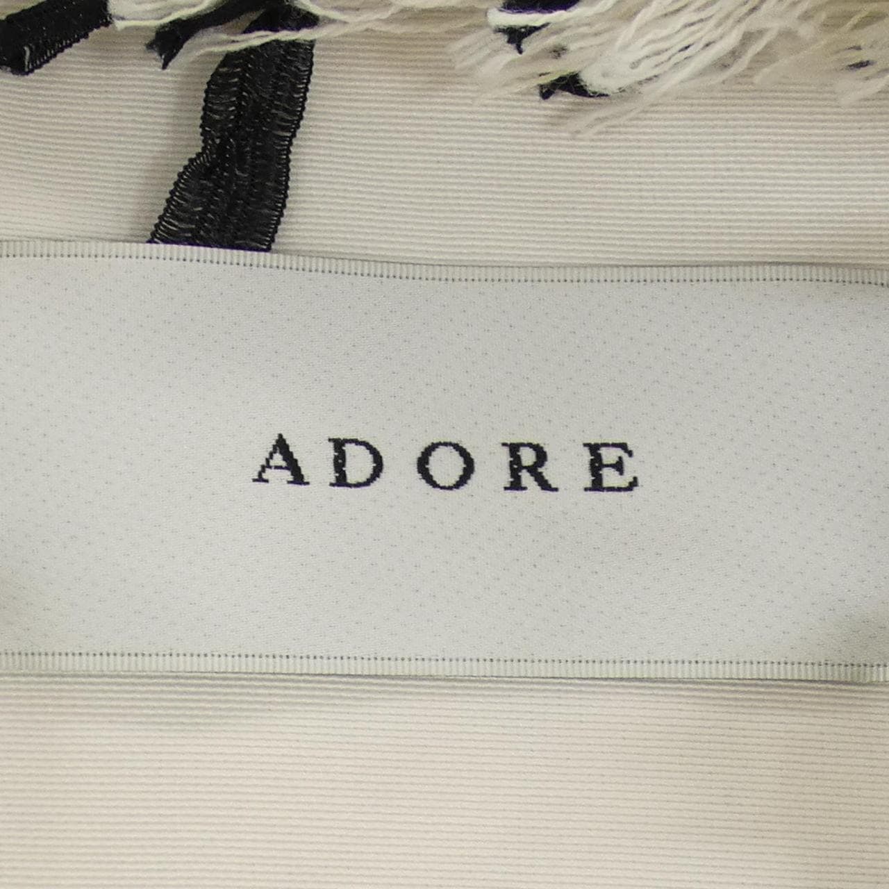 アドーア ADORE ベスト