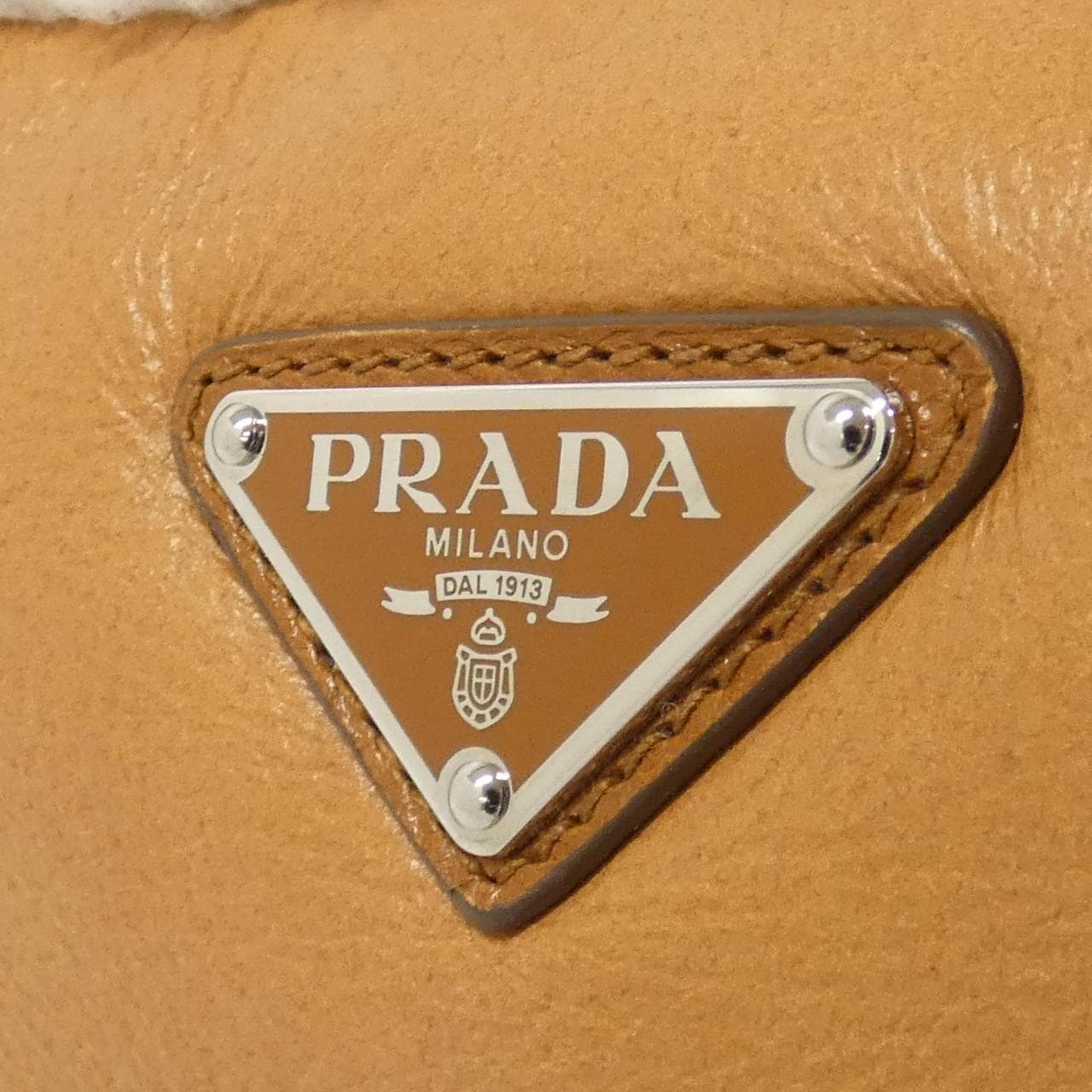 プラダ 2VH181 ショルダーバッグ
