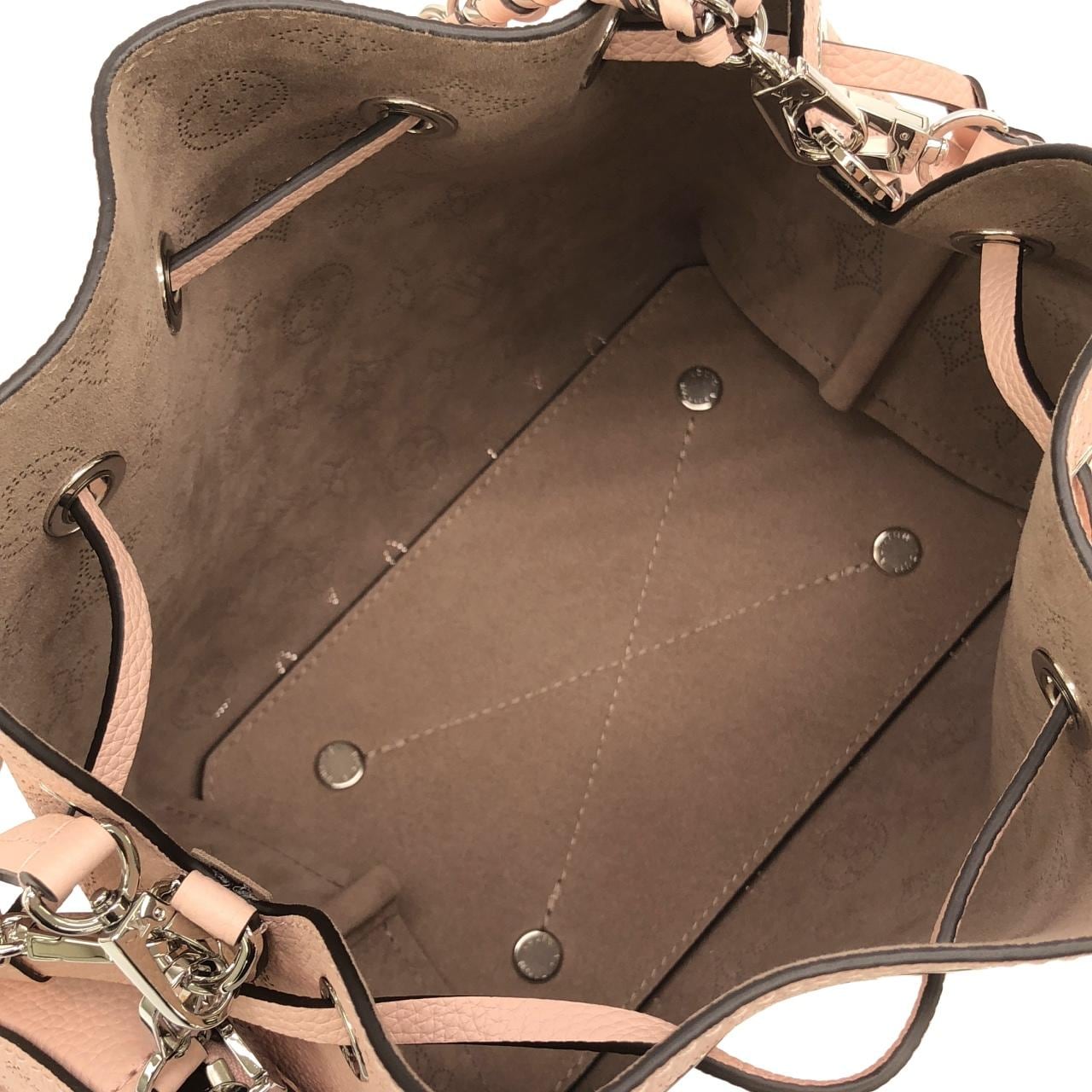 ルイヴィトン マヒナ ベラ M23195 ショルダーバッグ