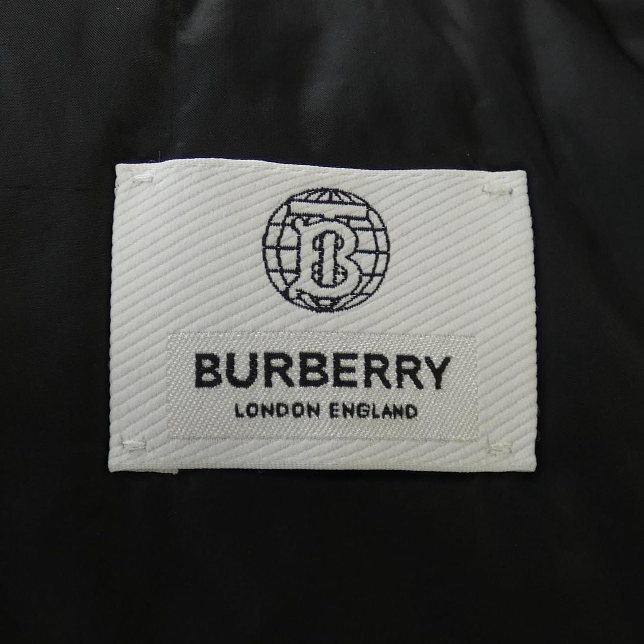 BURBERRY巴寶莉羽絨服