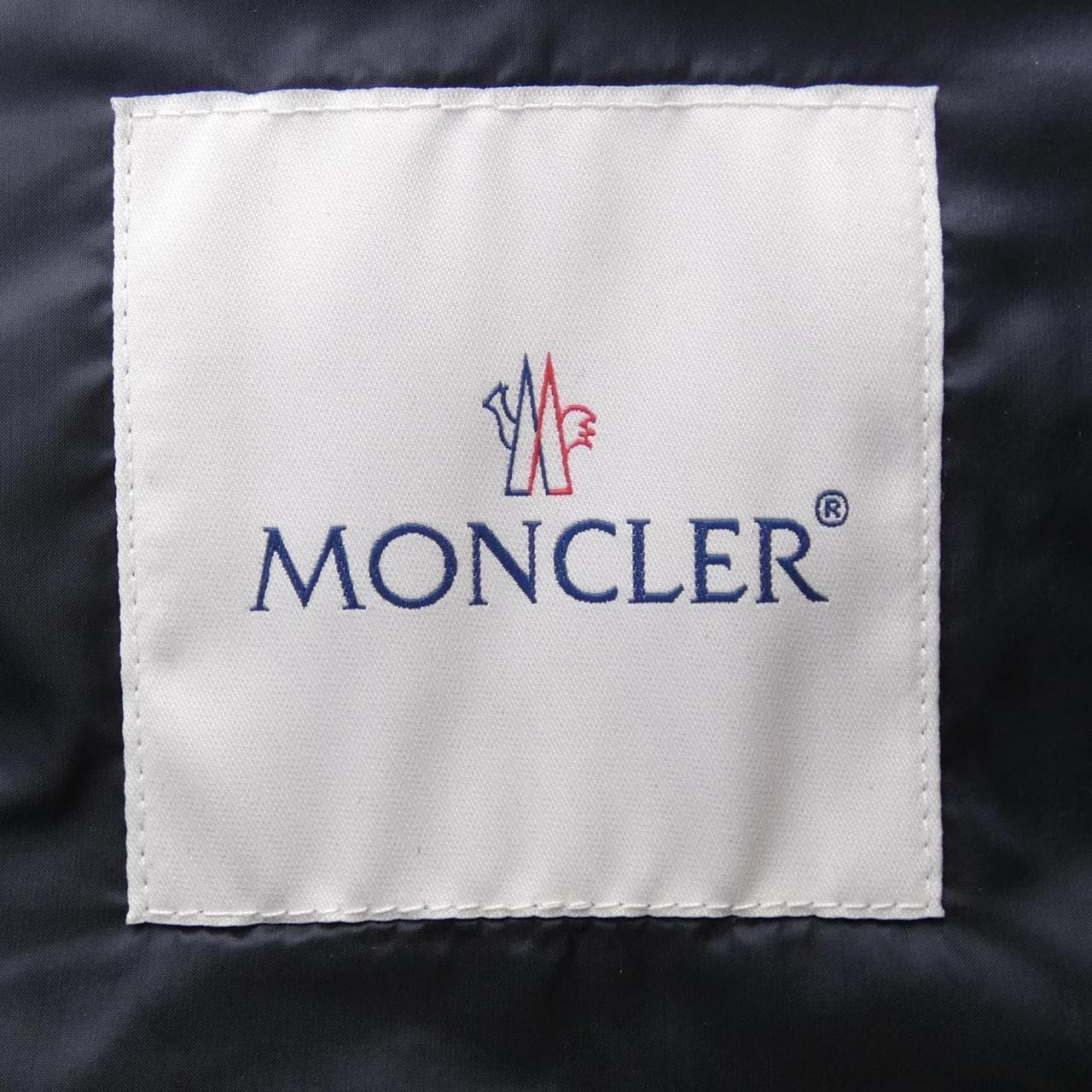 モンクレール MONCLER ダウンジャケット