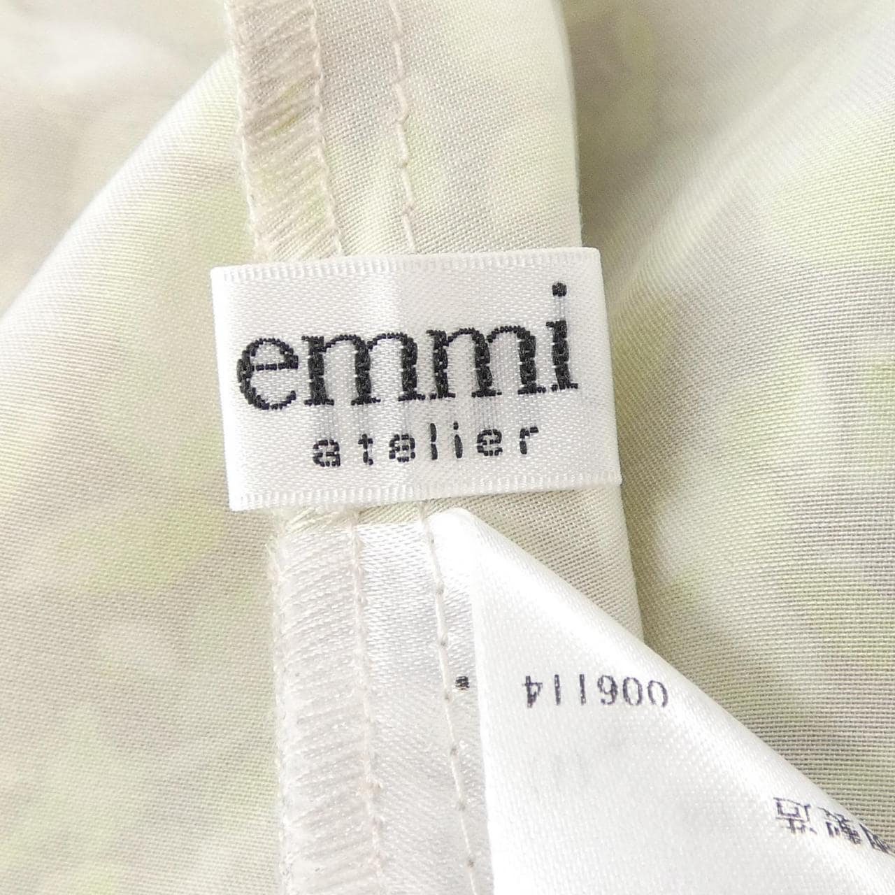 エミ emmi ワンピース