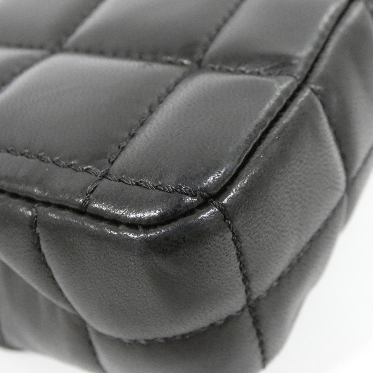 シャネル チョコバー ライン バッグ