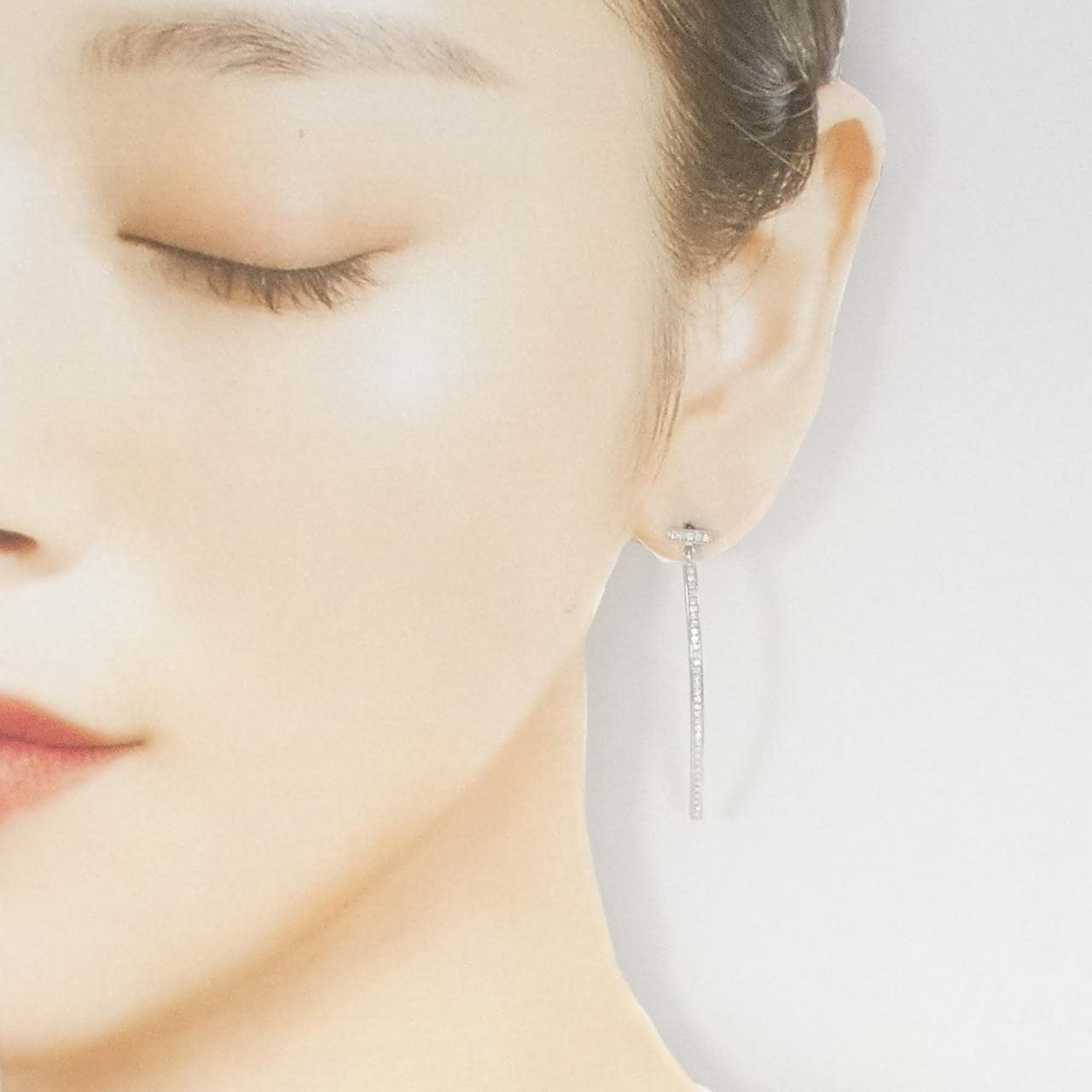 ティファニー Tワイヤー バー ピアス