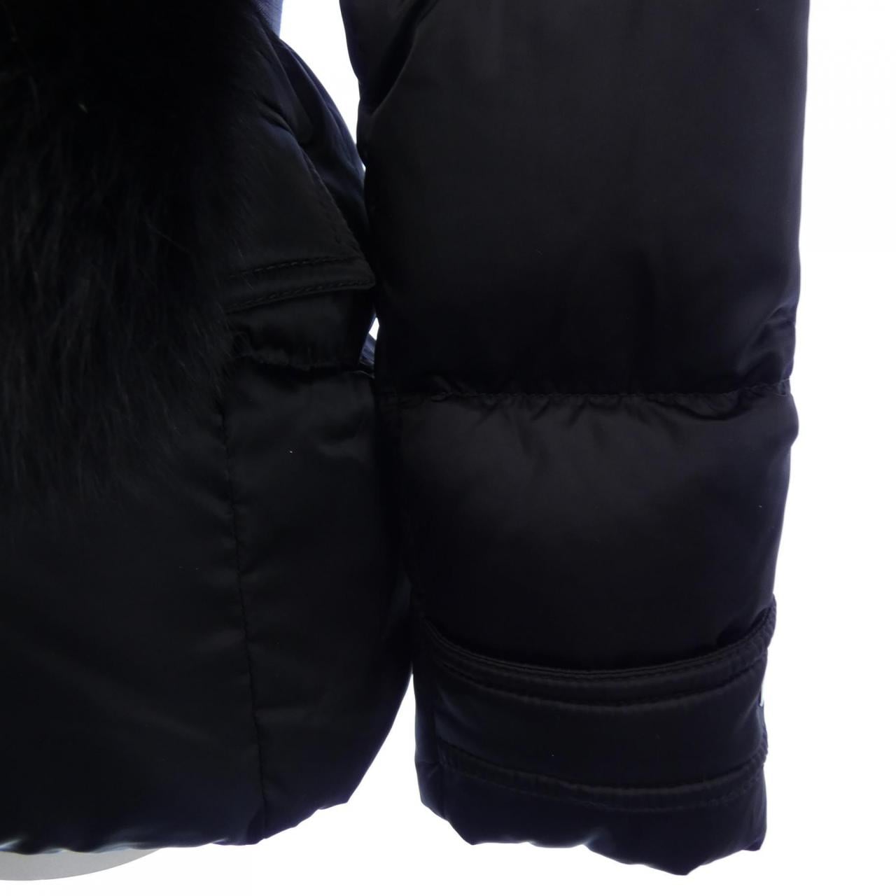 プラダ PRADA 29X275 R182 R0K ダウンジャケット