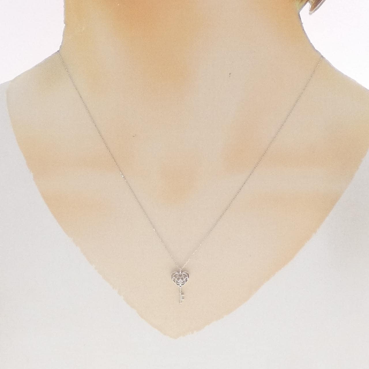 K10WG ハート×キー ダイヤモンド ネックレス 0.01CT