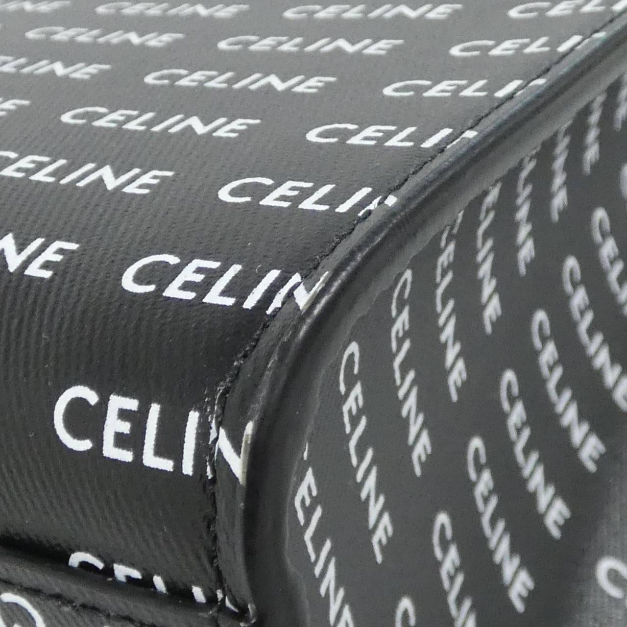 セリーヌ スモール バーティカル カバ 191542DT2 バッグ