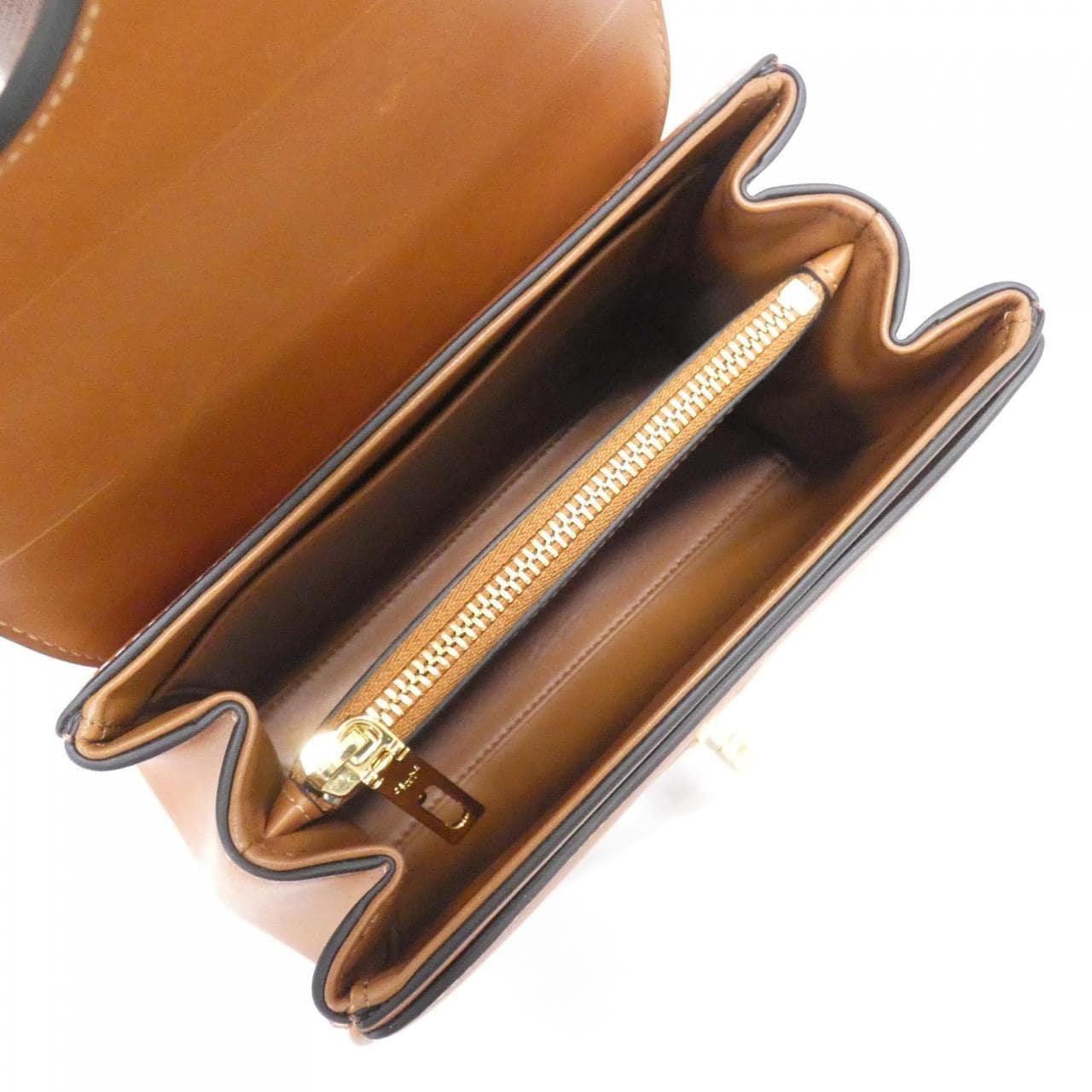 【新品】セリーヌ 16 ミニ 123103BF9 バッグ