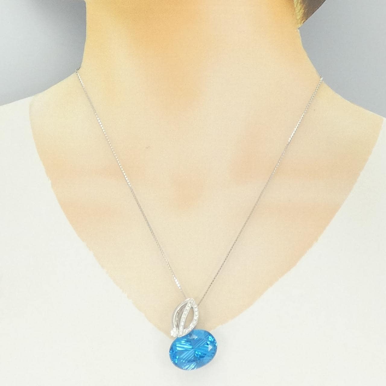 タサキ ブルートパーズ ネックレス 27.93CT