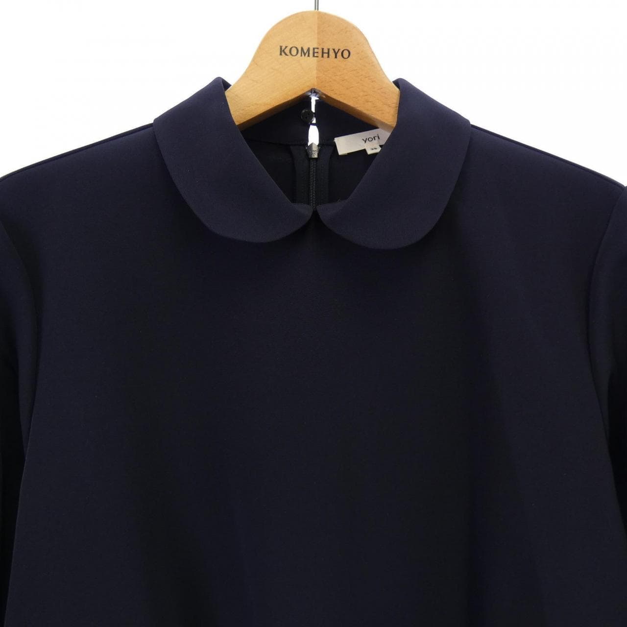 ヨリ yori トップス