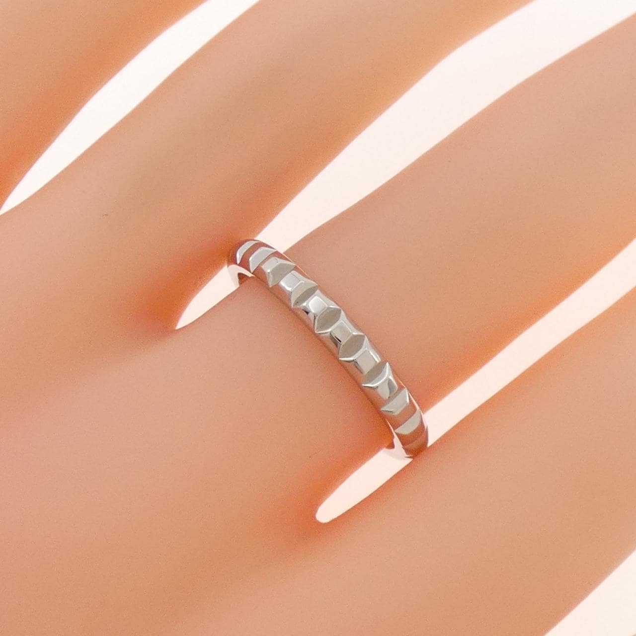 ブシュロン クル ド パリ ミディアム リング