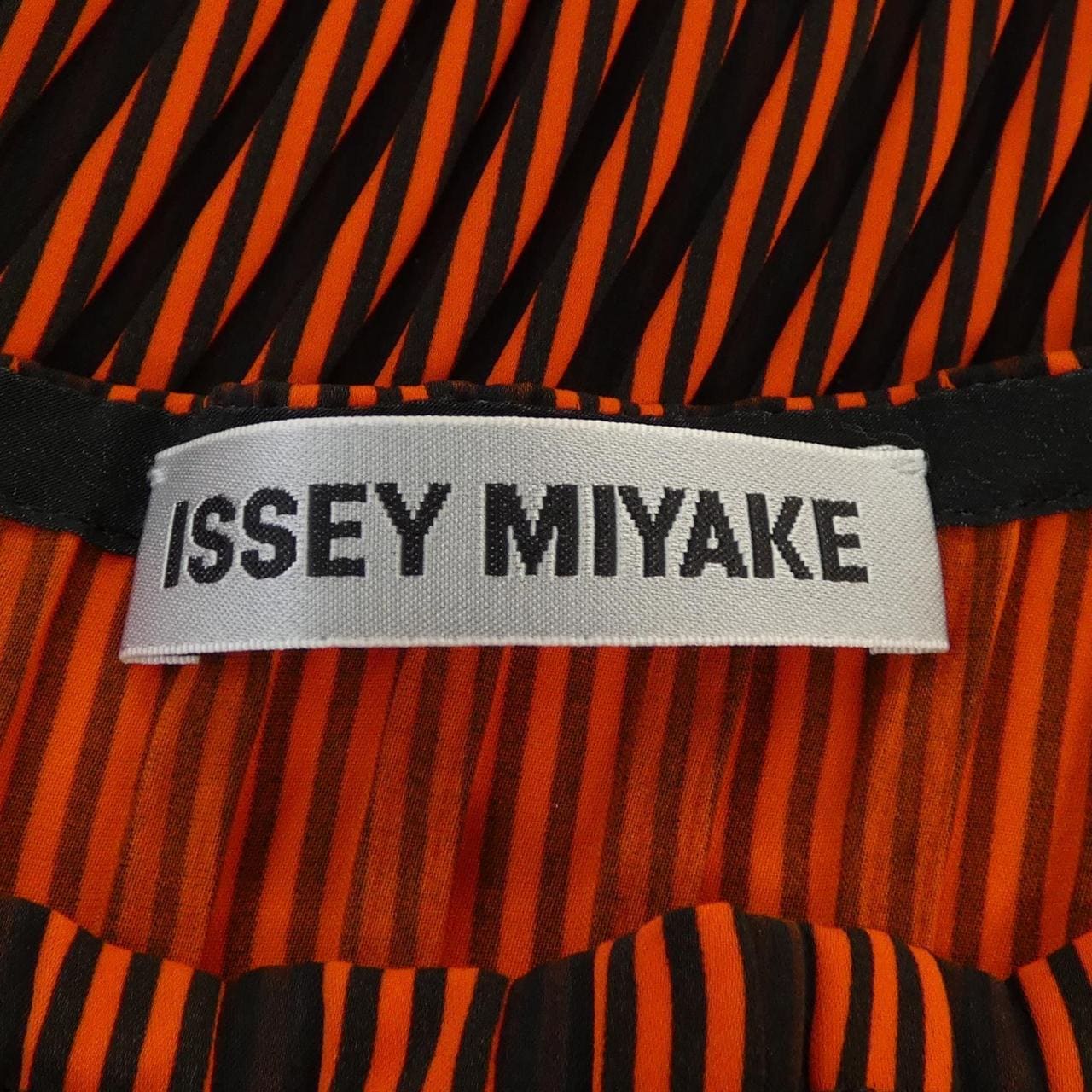 イッセイミヤケ ISSEY MIYAKE IM74FJ500 トップス