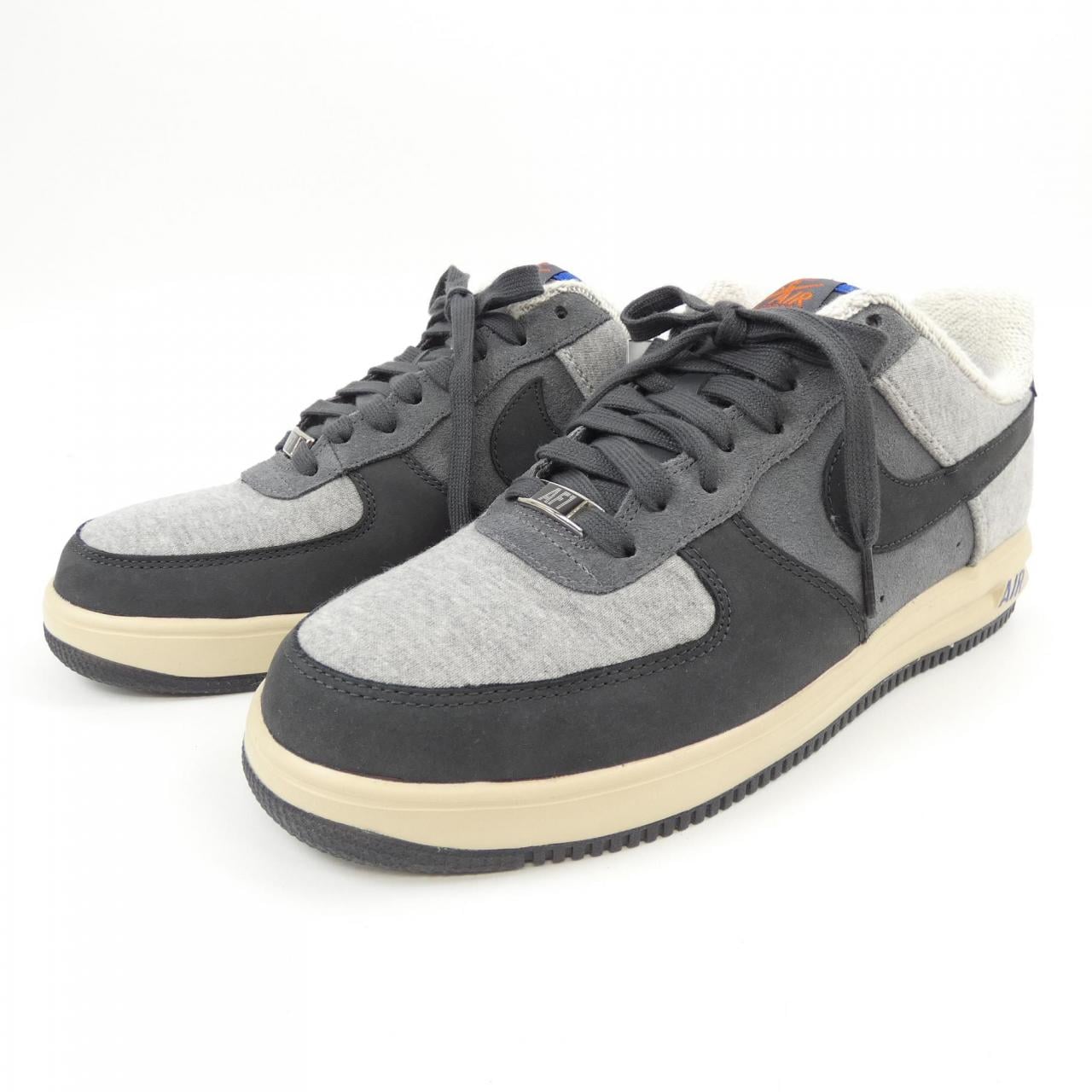 ナイキ NIKE スニーカー
