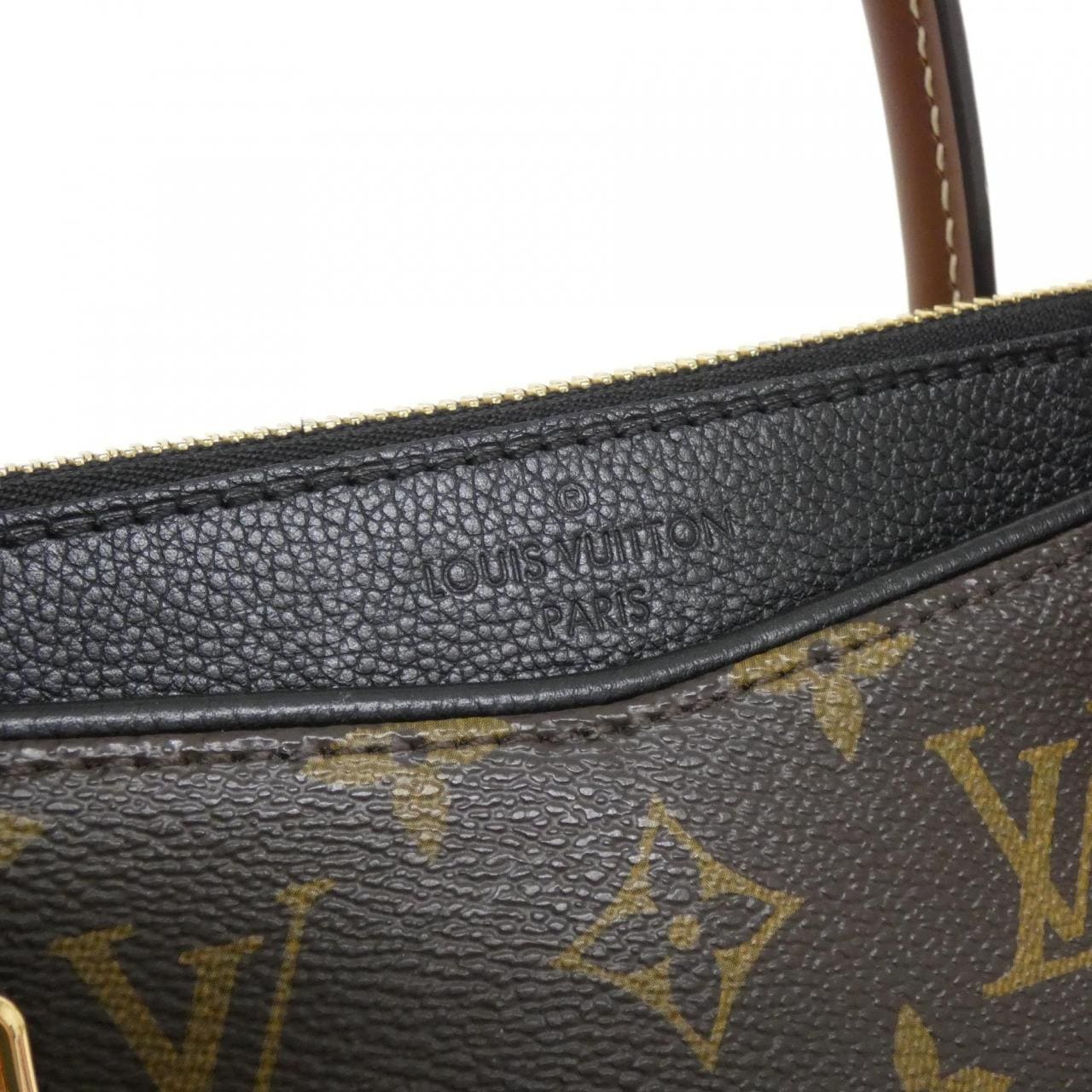 LOUIS VUITTON Monogram Pallas M41064 包
