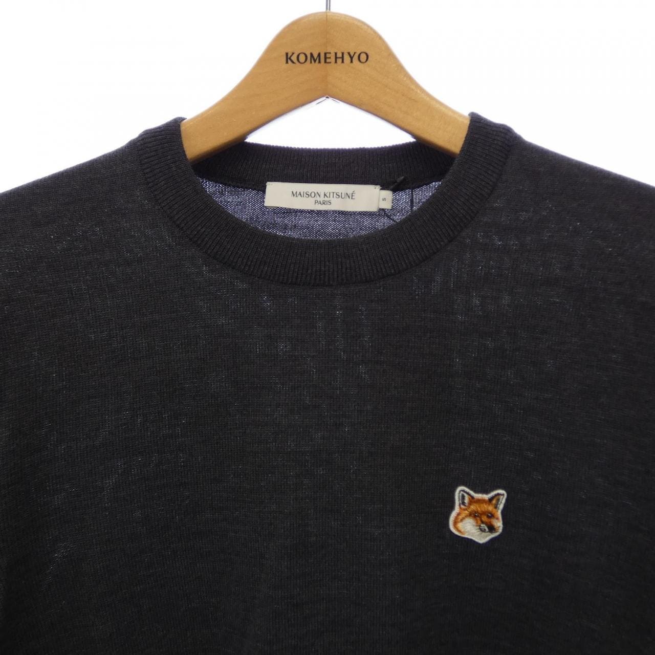 メゾンキツネ MAISON KITSUNE FM00528KT1036 ニット