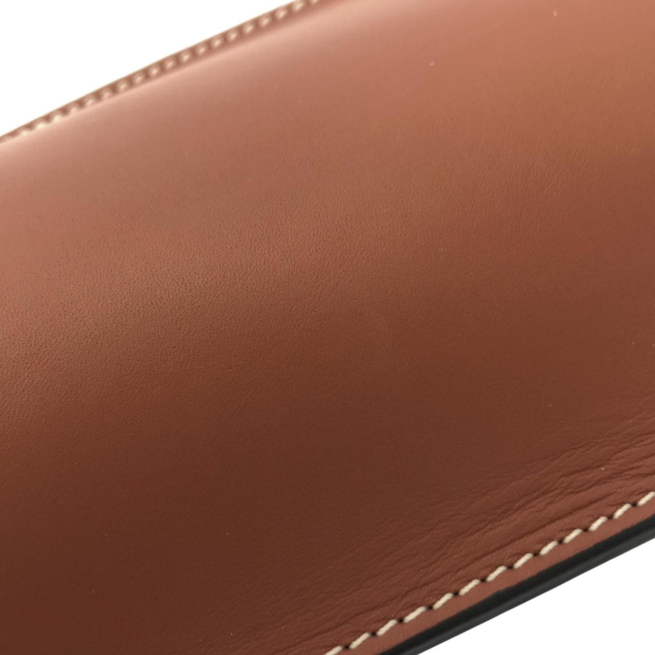 ロエベ ゲート ポケット C650Z42X34 ショルダーバッグ