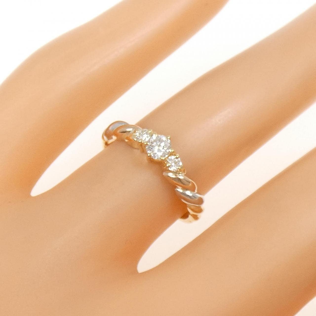 K18YG/PT900/K18PG ダイヤモンド リング 0.15CT