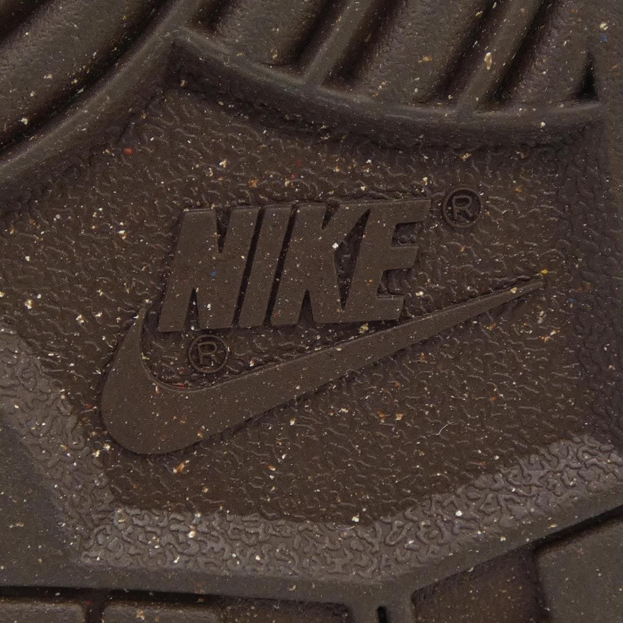 ナイキ NIKE HF4292-100 スニーカー