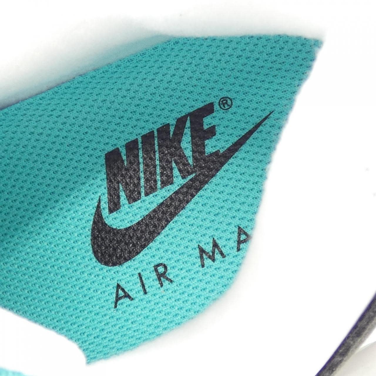 ナイキ NIKE スニーカー