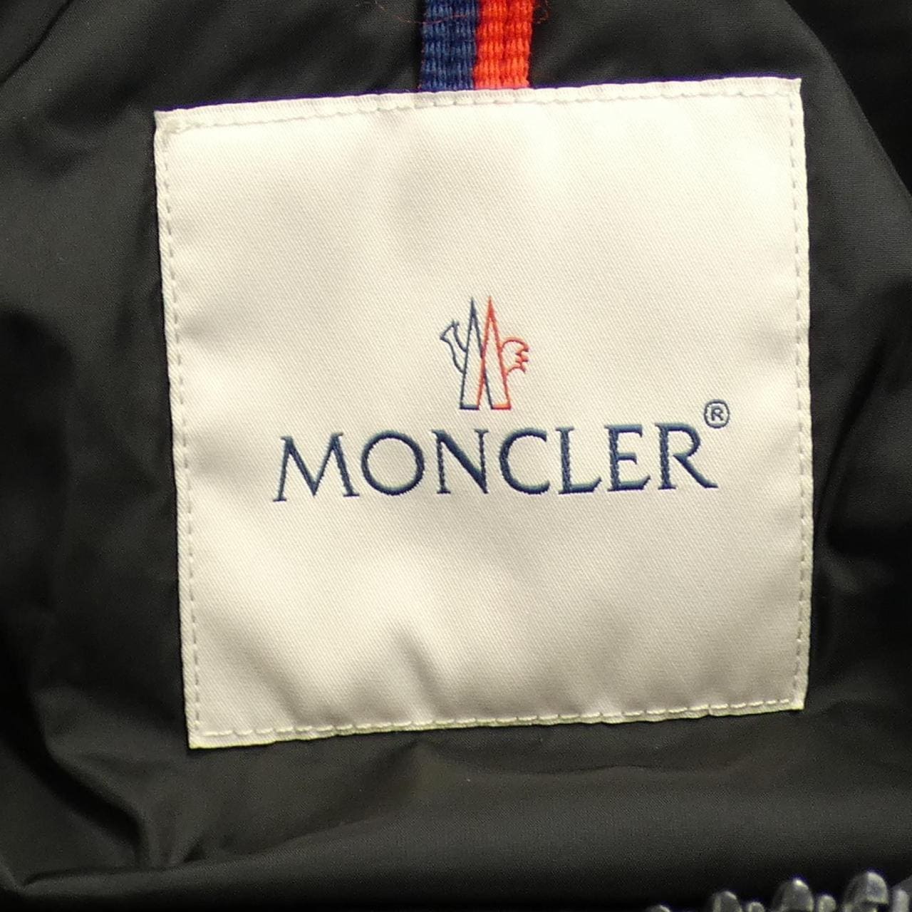 モンクレール MONCLER NESEA ダウンジャケット
