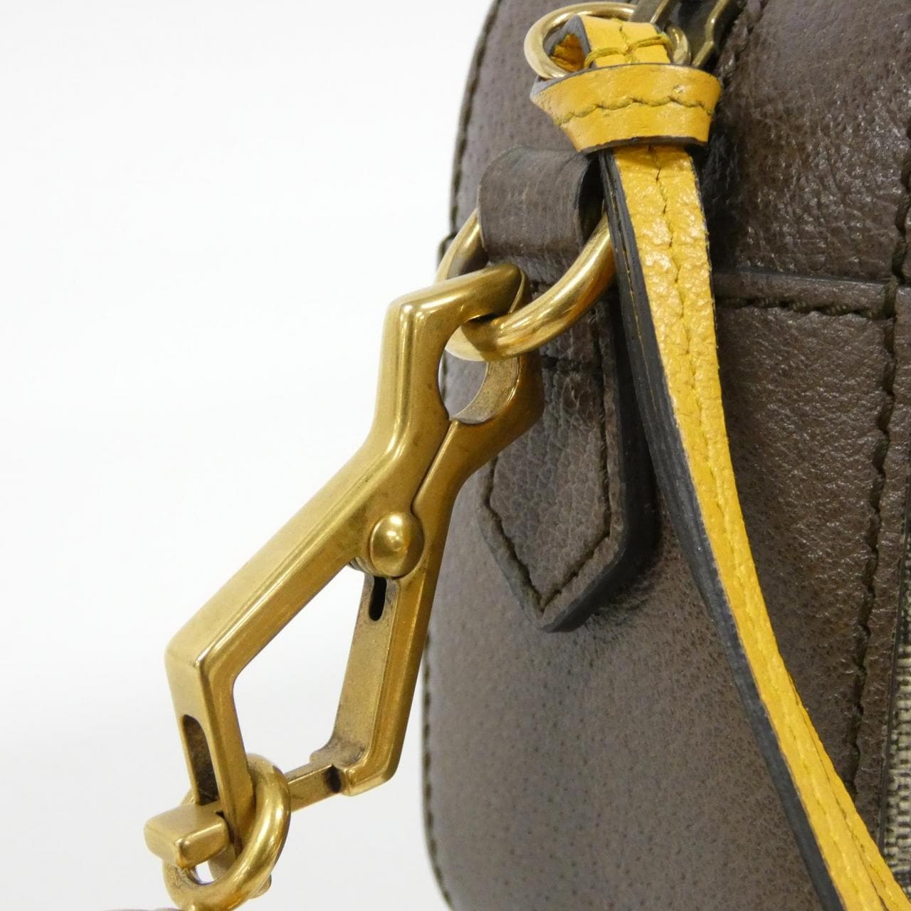 グッチ NEO VINTAGE 476466 K9GVT ショルダーバッグ