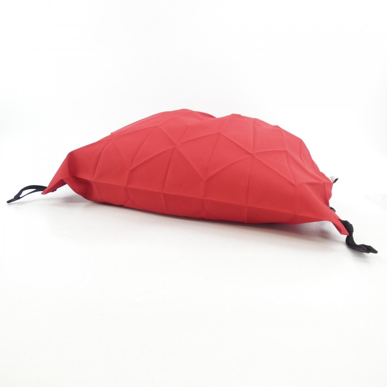 ミーイッセイミヤケ me ISSEY MIYAKE M111AG822 BAG